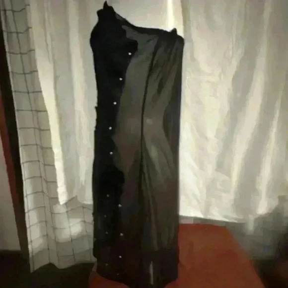 Pearls and Sheer Elegant strapless lingerie - Picture 7 of 7